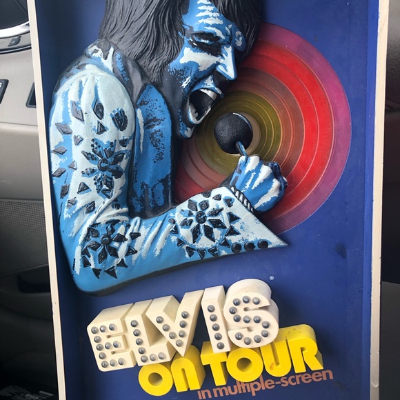 Elvis On Tour Wall Hanger Collection - Picture 4 of 7